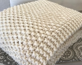 KNIT PATTERN - Chunky Knit Blanket Throw - Soft and Squishy Texture Blanket - Easy Knit Blanket Pattern -  Chunky Knit Throw - Home Decor