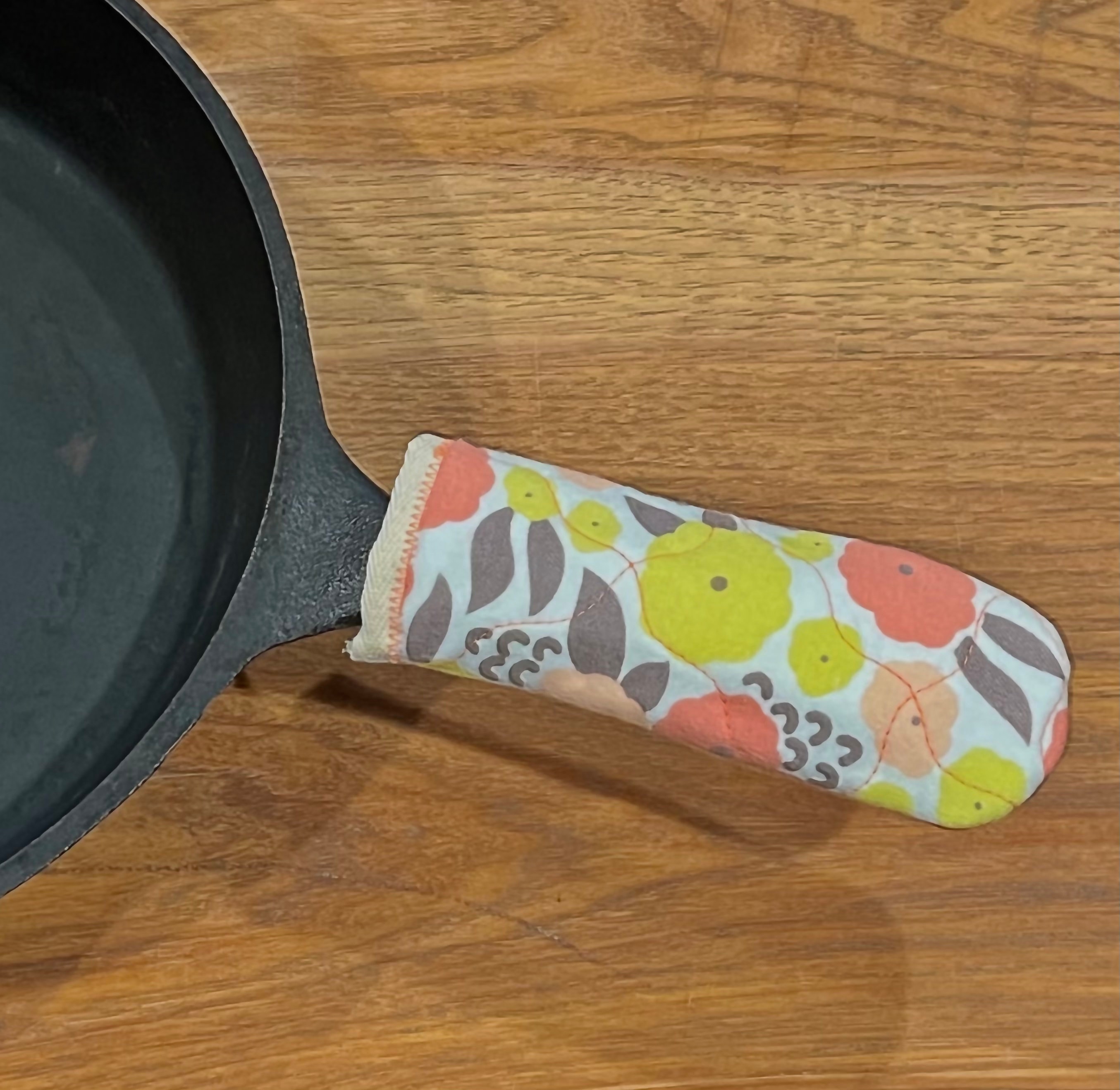 Skillet Handle Hot Pad with the Cricut Maker 