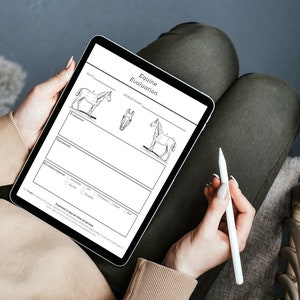 Puede incluir: Un documento PDF rellenable en la pantalla de una tableta titulado "Evaluación Equina". El documento incluye dos ilustraciones de caballos, una de perfil y otra de frente. El documento está diseñado para evaluar caballos.