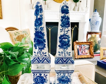 Blue & White Obelisks, Pair Of Chinoiserie Porcelain Towers 12.5"