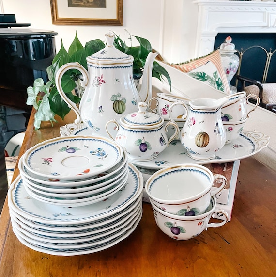 Vintage Richard Ginori Italian Fruit Coffee Set: 22-piece Antico