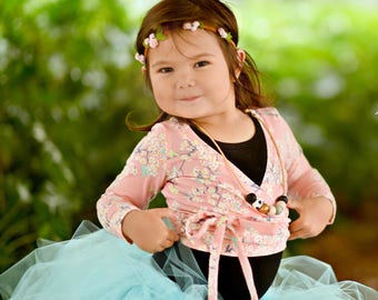 女の子用トップス、ドレス、ショートパンツ、パンツの縫製