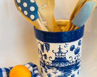 Hand Painted Chinoiserie Utensil Holder Blue and White
