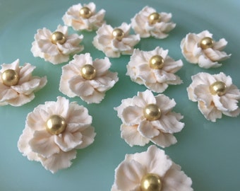 Sweet Royal Icing Flowers Perfect Size for Cake PoPs - Cupcake Toppers - Macarons - Cookies other Confections