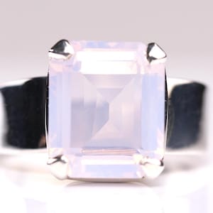 Size 8 - Natural Lavender Quartz Ring - Sterling Silver Purple Quartz Jewelry - Unique Gift for Her