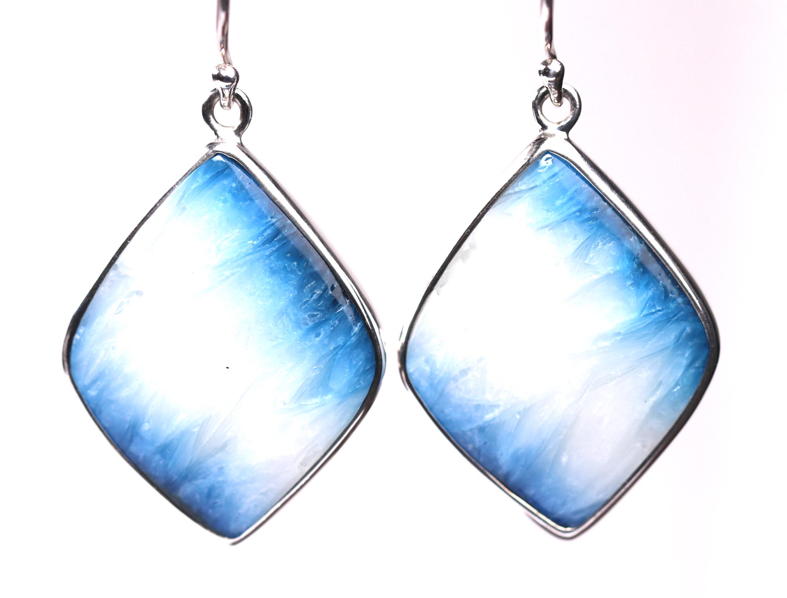 Labradorite Bead Drape Earrings with Rectangle Back Gold-plated Sterling Silver Labradorite Bead Drape Earrings with Rectangle Back Gold-plated Sterling Silver