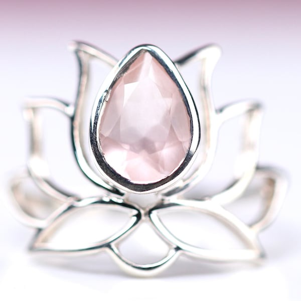 Natural Rose Quartz Sterling Silver Lotus Flower Ring - Teardrop Cut / Pearcut Rose Quartz Crystal Ring