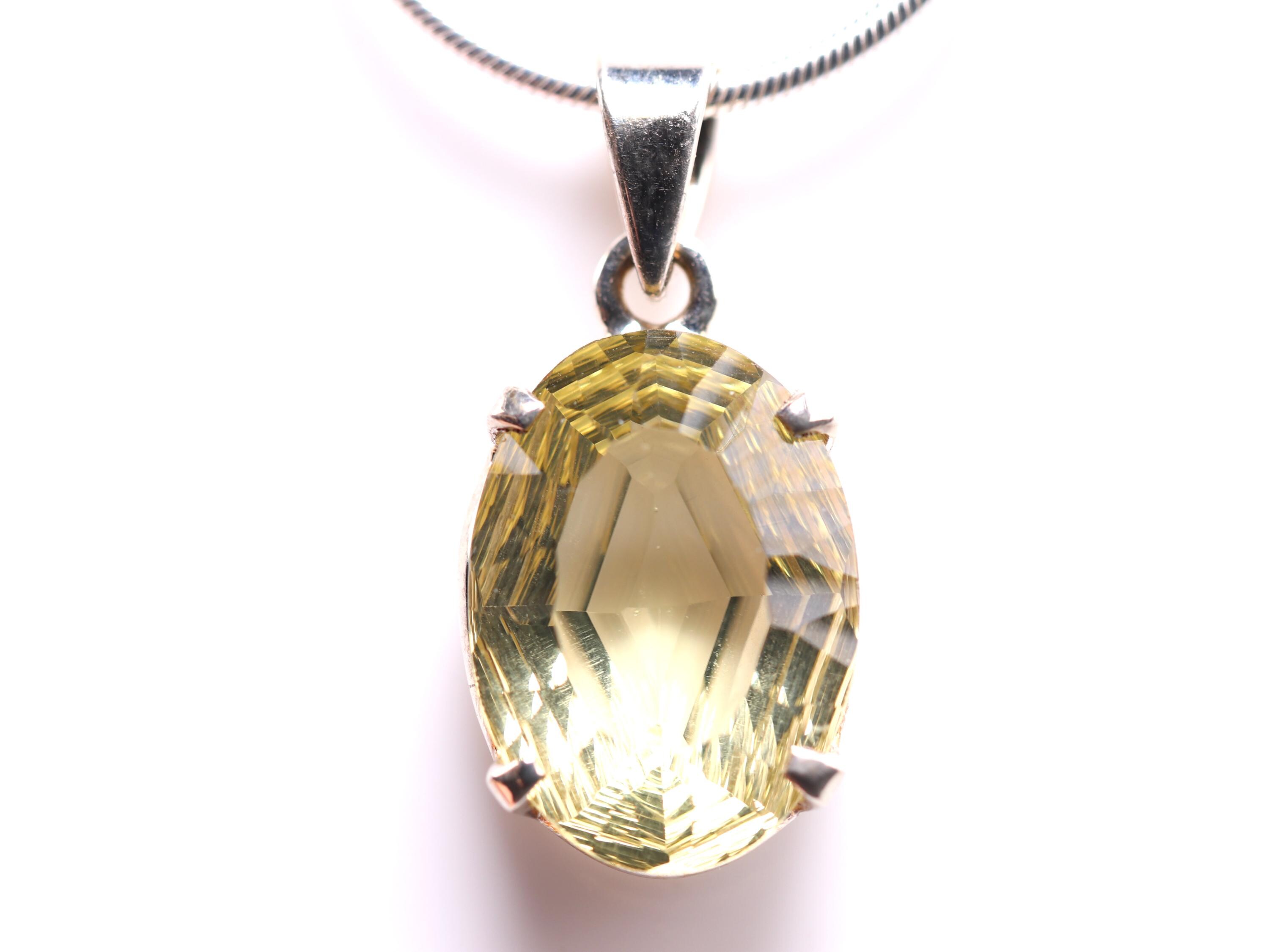 天然ファンタジーカットレモンクォーツペンダント - スターリング