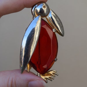 Bird brooch vintage faceted glass jelly belly penguin pin!  gorgeous deep orange glass gold and silver toned metal rare collectible jewelry