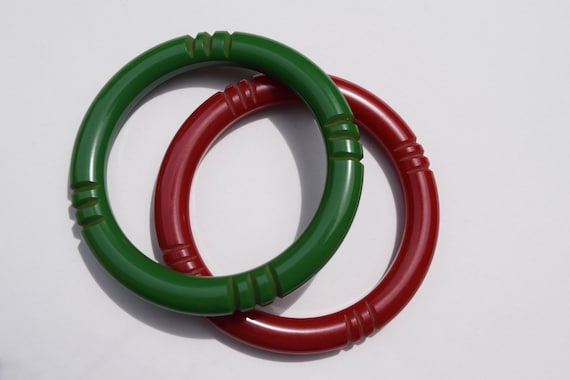 SALE bakelite bracelets SET TWO vintage true red … - image 2