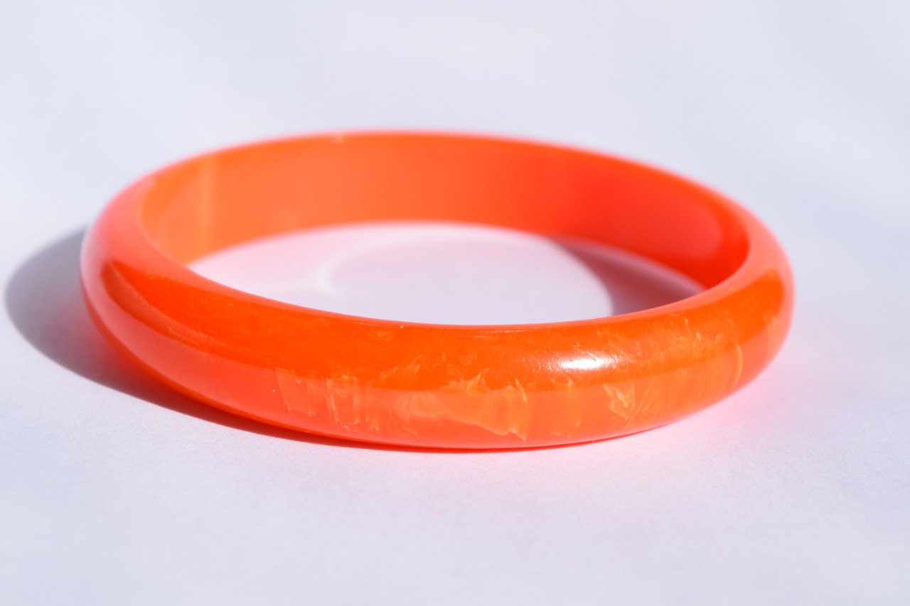 Bakelite Bangle Bracelet Vintage Orange With Light Marbling - Etsy