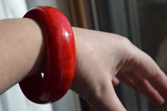 Bracelet Vintage Ocre Marbré - Matière Plastique Ou Bakélite, Style Rétro