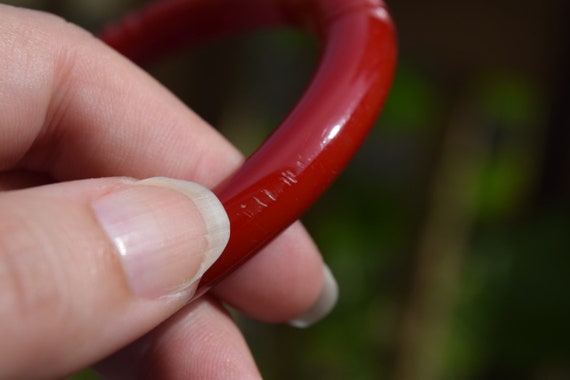 SALE bakelite bracelets SET TWO vintage true red … - image 5