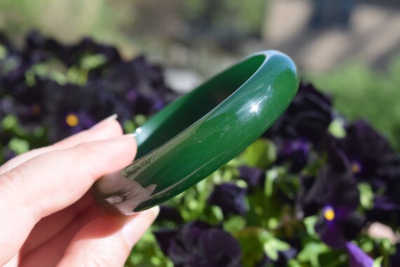 bakelite bracelet vintage green domed bangle deep… - image 7