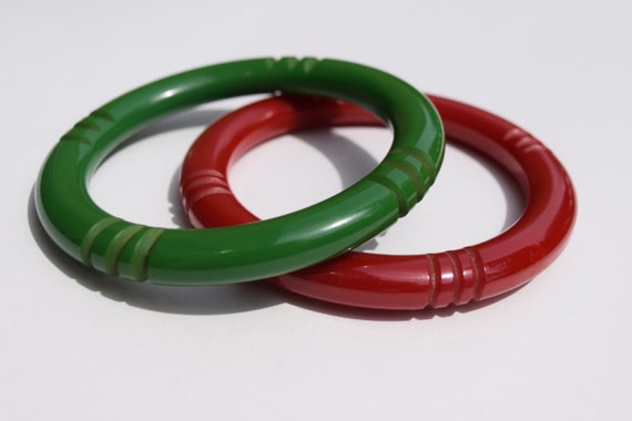 SALE bakelite bracelets SET TWO vintage true red … - image 6