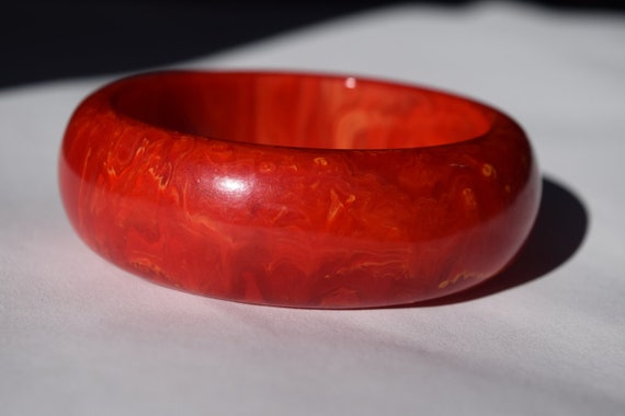 bakelite bracelet vintage red orange yellow marbl… - image 4