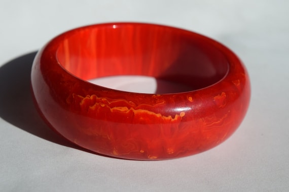 bakelite bracelet vintage red orange yellow marbl… - image 1