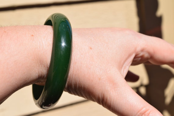 bakelite bracelet vintage green domed bangle deep… - image 6