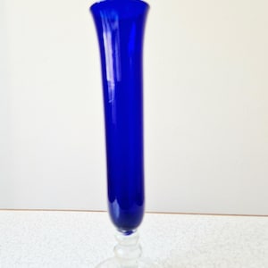 Vintage Blue Glass Bud Vase: Table Decor