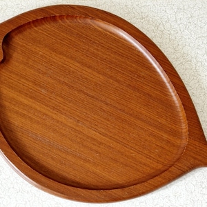 Vintage Wood Fish Serving Board: Mid-Century Kitchen Decor