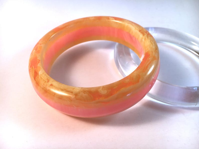 1 New Made Bakelite Bracelet Marigold /& Pale Pink Laminate Stripe Jesse Fowler Original Polished Bakelite Catalin Bangle 34the I rr