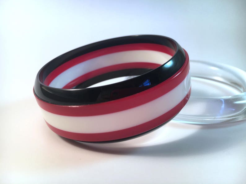 1 New Made Bakelite Bangle Black /& White Stripe Laminate Polished Bakelite Bracelet 1 116 Jesse Fowler Original Chunky Red