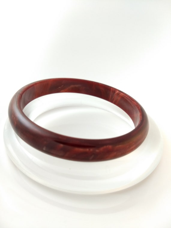 Bakelite Bracelet - Oxblood Red and White Marbled… - image 4