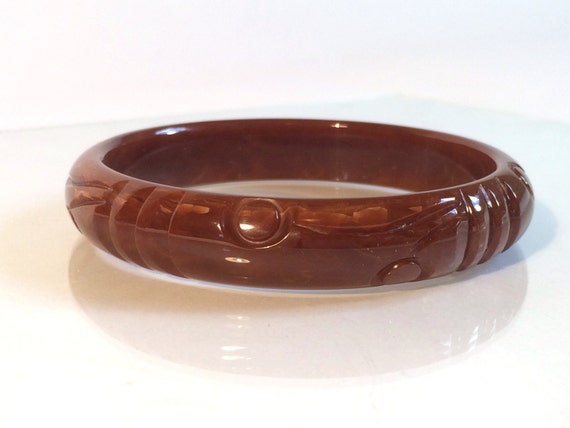 1 Bakelite Vintage Bangle - Carved Golden Brown a… - image 3