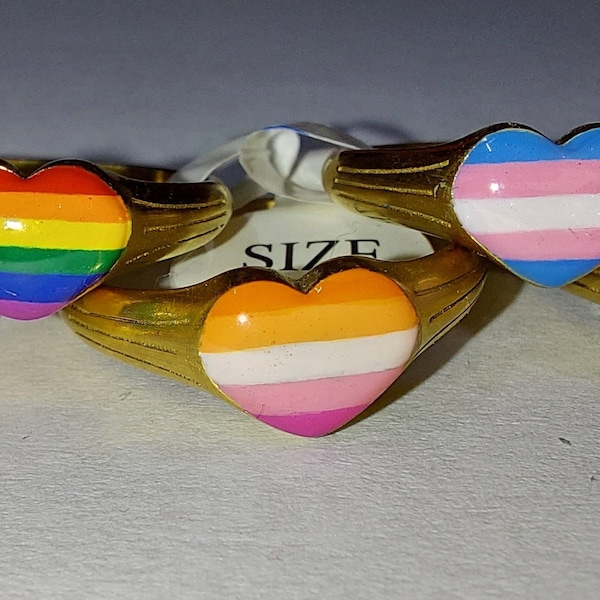LGBTQ+ Heart-shaped Signet Rings - 18k Gold PVD Coated Stainless Steel - Whole Sizes 5-10
