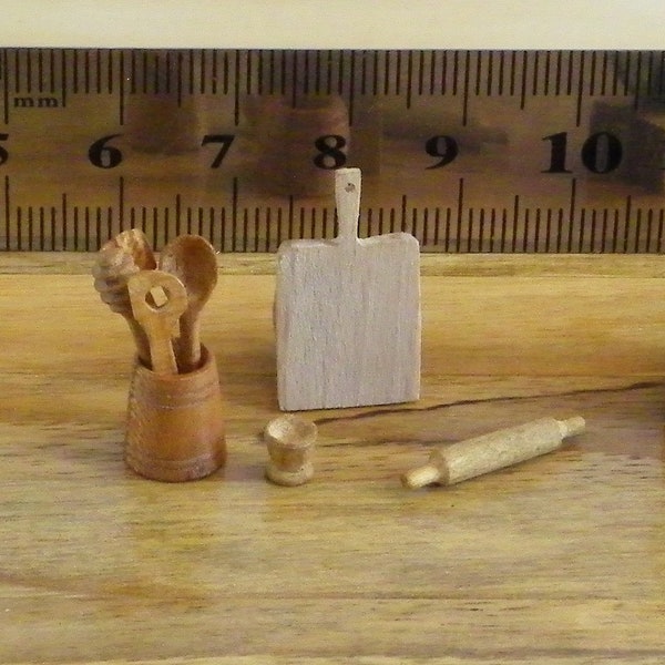 Miniature 1/24 Set Cutting Board Rolling Pin Kitchen Utensils Stand for Eggs Wood