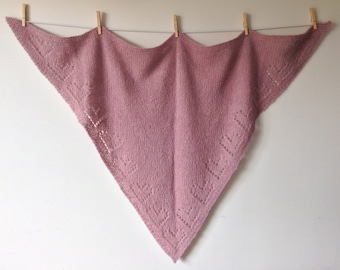 Knitting Pattern: Alpaca Lace Hearts Shawl - English + French -  Instant PDF Download Knit Wrap Shawl, chart and written easy intructions