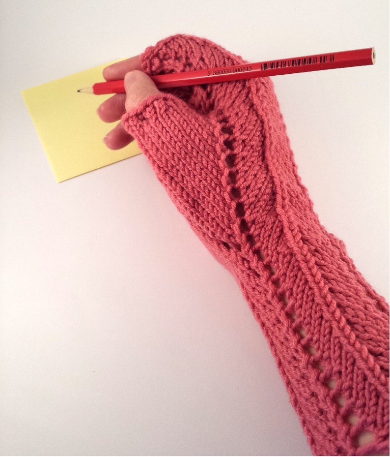 Fingerless Gloves Knitting Pattern for Women. PDF Download For Lace Chevron Mittens. image 5