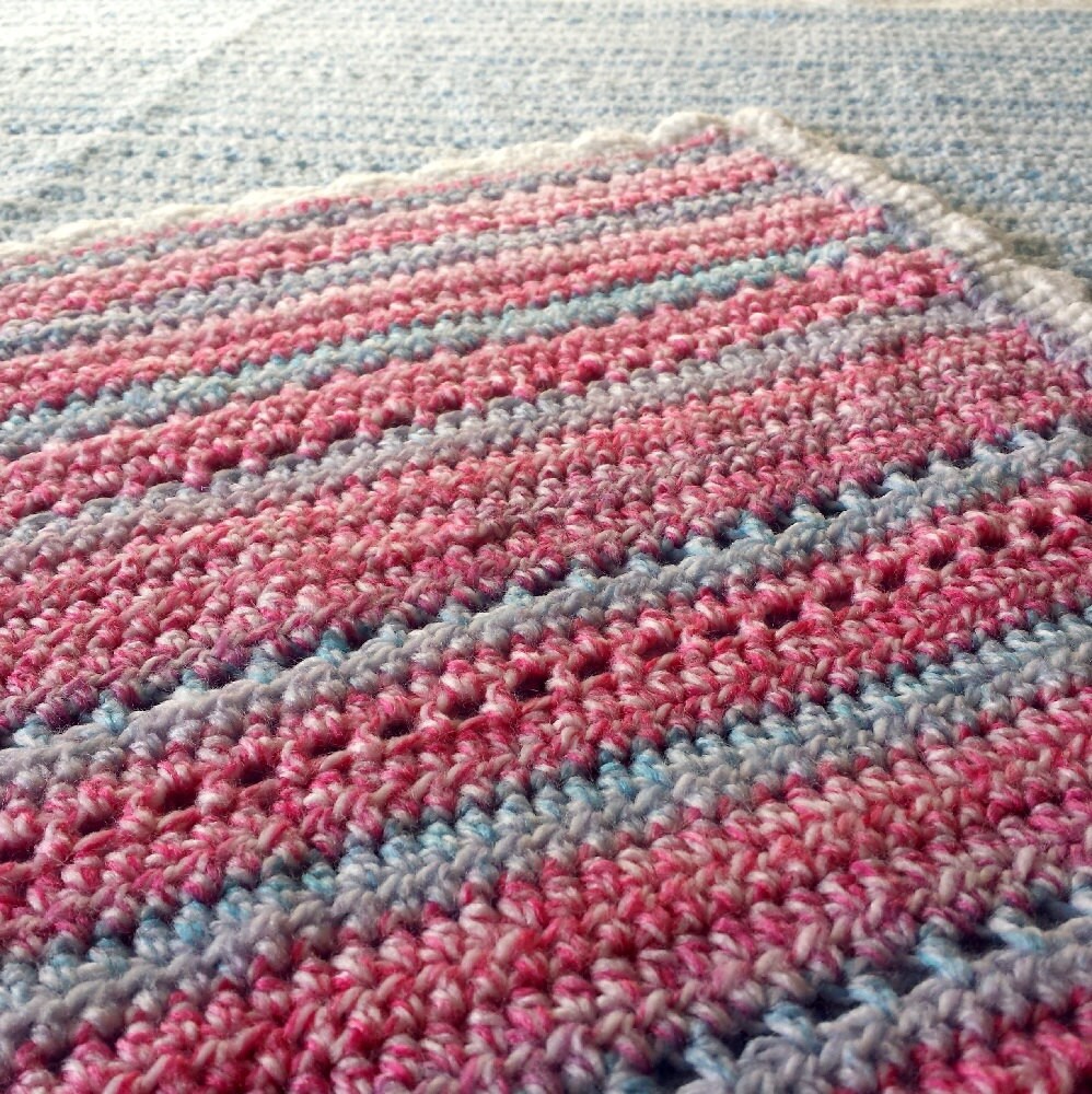 Couverture Crochet Bebe Rose A Rayures Bleues Et Bordure Etsy