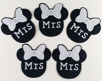 Disney Minnie Mouse Sequin Hearts brodé Appliques Patch sew iron on