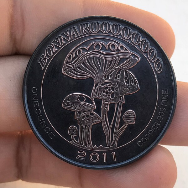 Bonnaroo Mushrooms (Blackout Series) 1 oz. Copper Challenge Coin EDC Card Guard