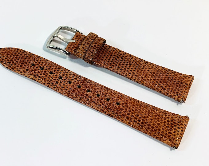 Fossil™ Genuine Leather Watch Band, 18mm Lugs, Integrated Quick Release Pins. Embossed Texture, Stainless Buckle, Mint, Free US Shipping.