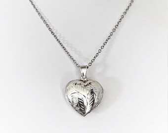 Vintage Sterling Silver Etched Heart Shape Locket with 20" Rolo Chain. Lobster Claw Clasp, 7.10 Grams. Refinished, Free Shipping