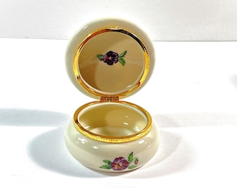 Vintage Partylite® Pansy Flowers Small Trinket Box, Hand Crafted & Painted, 3" Round, 2" Deep. Mint Condition. Boxed, Free US Shipping.