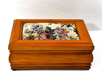 Golden Oak Wood Jewelry Box, Hinged Cushioned Floral Canvas, Mirror, Rings Section & Compartments, 7" W. 5.5" L. Restored , Free US Shipping