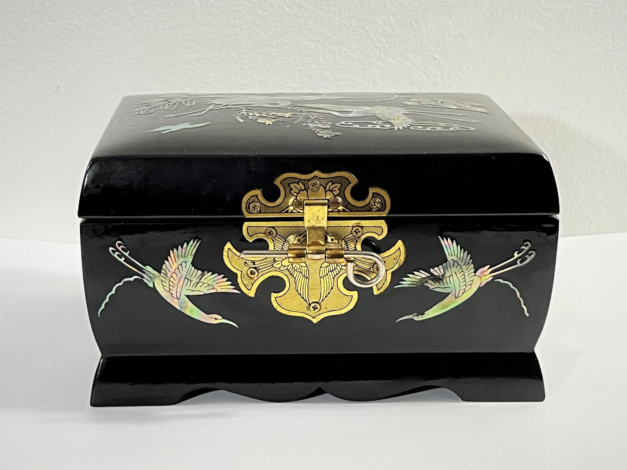 Vintage Stunning Japanese Black Lacquer, Mother of Pearl Vintage Stunning Japanese Black Lacquer, Mother of Pearl