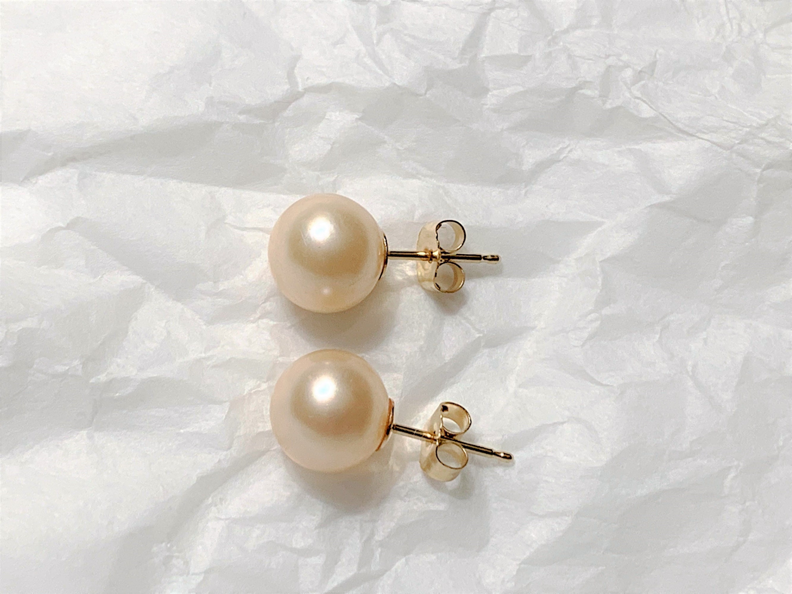 Akoya Fine Cultured Pearls Studs, Large 9mm Perfect Round, Ivory Shades with Rosé Overtones