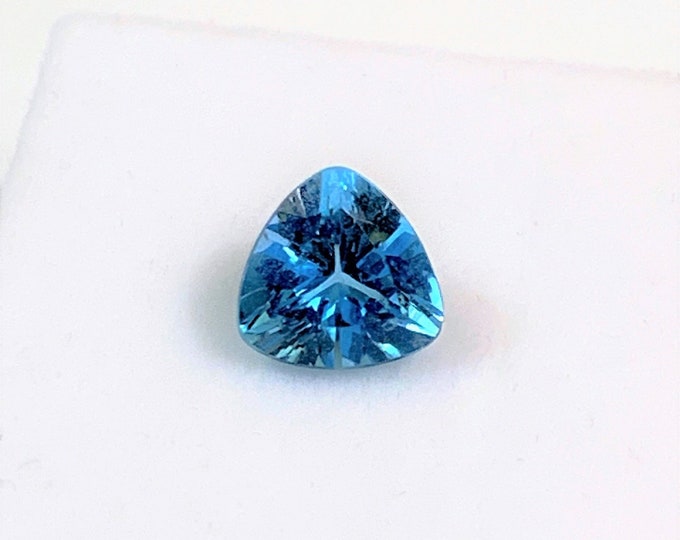 Swiss Blue Topaz, 1.80 Carats, Deep Blue, Trillion Cut 8 X 8 X 4.35 mm Loose Gemstone, VVS Grade. Vivid Stone
