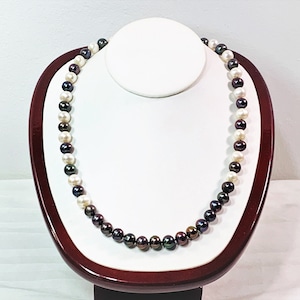 Collar de perlas naturales de los mares del sur de Tahití, 9-10 mm. 55 perlas, sofisticadas en blanco y negro, grado AAA, 19,5”, cierre de 14 quilates. Envío gratuito a EE. UU.