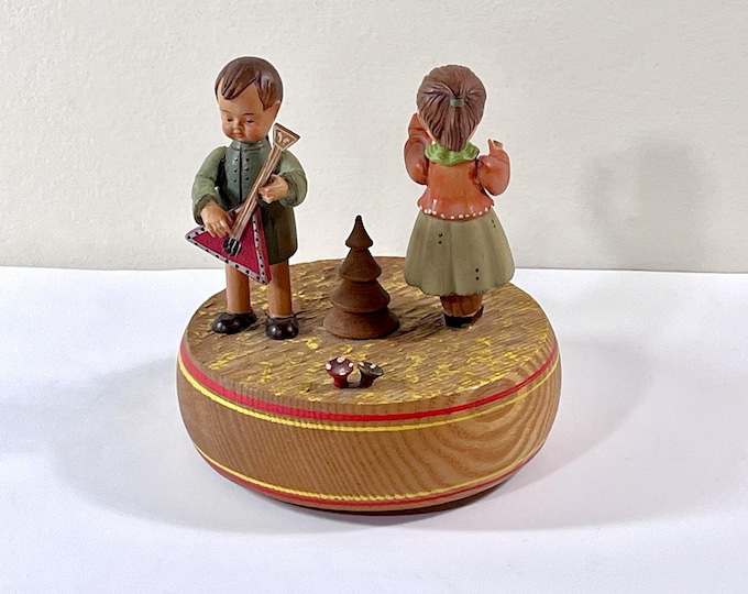 Vintage Reuge Swiss Music Box "Doctor Zhivago" ANRI Rotating Wood Sculpture 'Little Sweethearts'", Restored, 5" T. 4.5" D. Free US Shipping.