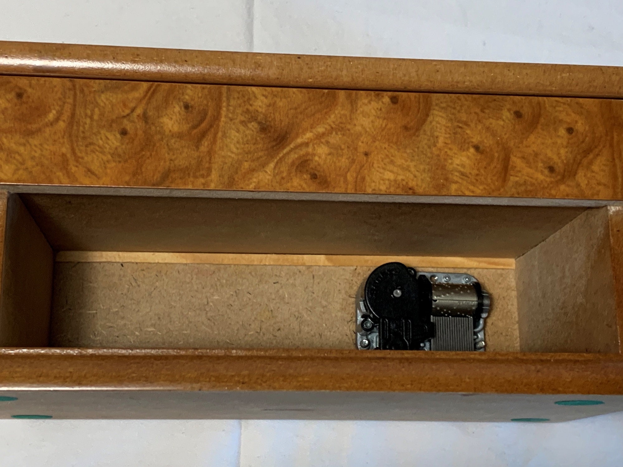 Vintage Musical Jewelry Box, Sankyo Music Box, Etched Glass Window