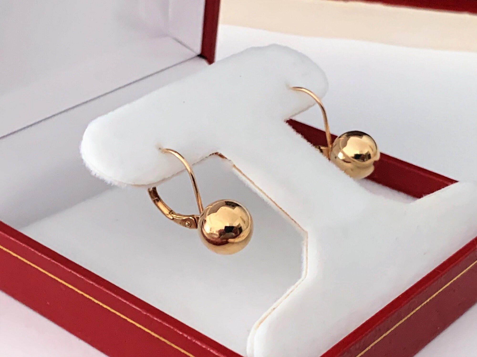 14K Yellow Gold Drop Earrings, 8 mm Balls, Lever Backs, 3/4 Drop. 1.10