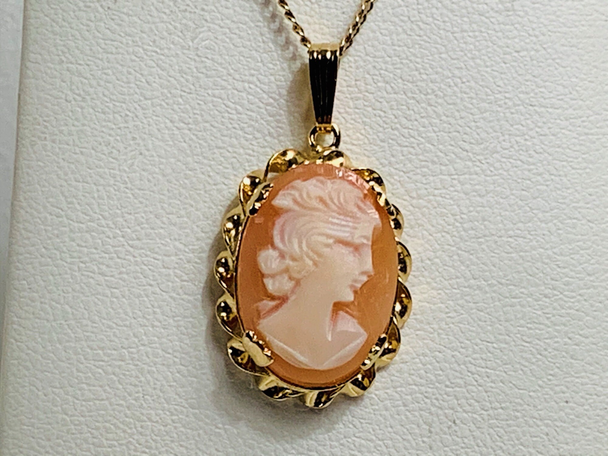 Vintage 12K Gold Filled Carved Shell Cameo Necklace, Sorrento