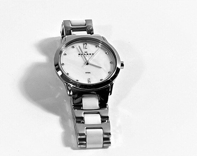Vintage Skagen Steel® Women Bracelet Watch, 878SSXW, MOP White Dial, 31mm Case, Stainless Steel & Ceramic Band, Serviced, Free US Shipping