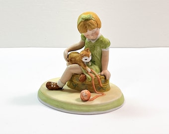Vintage Kit'n Kat® Collection PetitE Figurine, "Happiness", Hand Painted Bisque Porcelain, Mint Condition, Gift Box. 3.5" T. 3.5" W.
