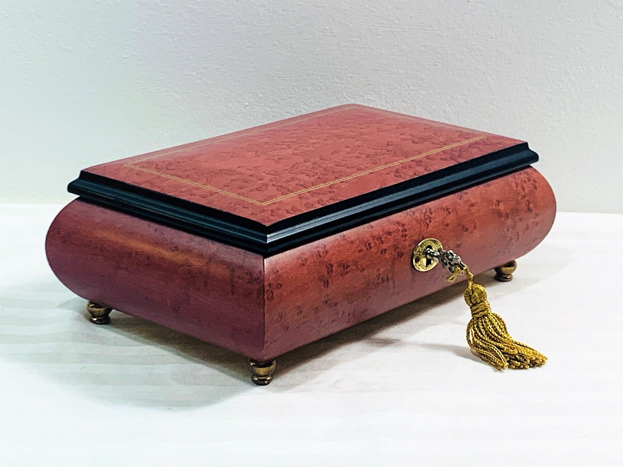 Collectible Reuge Romance Swiss Music Box, Sound of Music. 18 Key